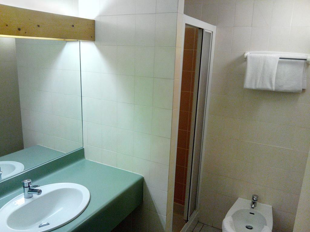 N'Atura Hotel Aire-sur-lʼAdour Oda fotoğraf